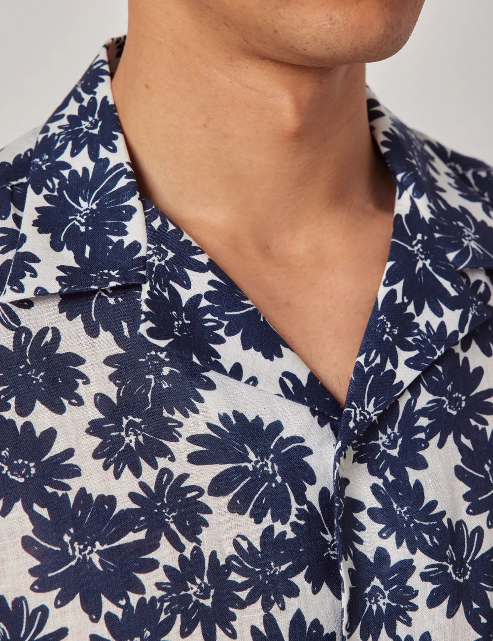 Beige & White Floral Pure Linen Slim Shirt - Short Sleeve - Revere Collar